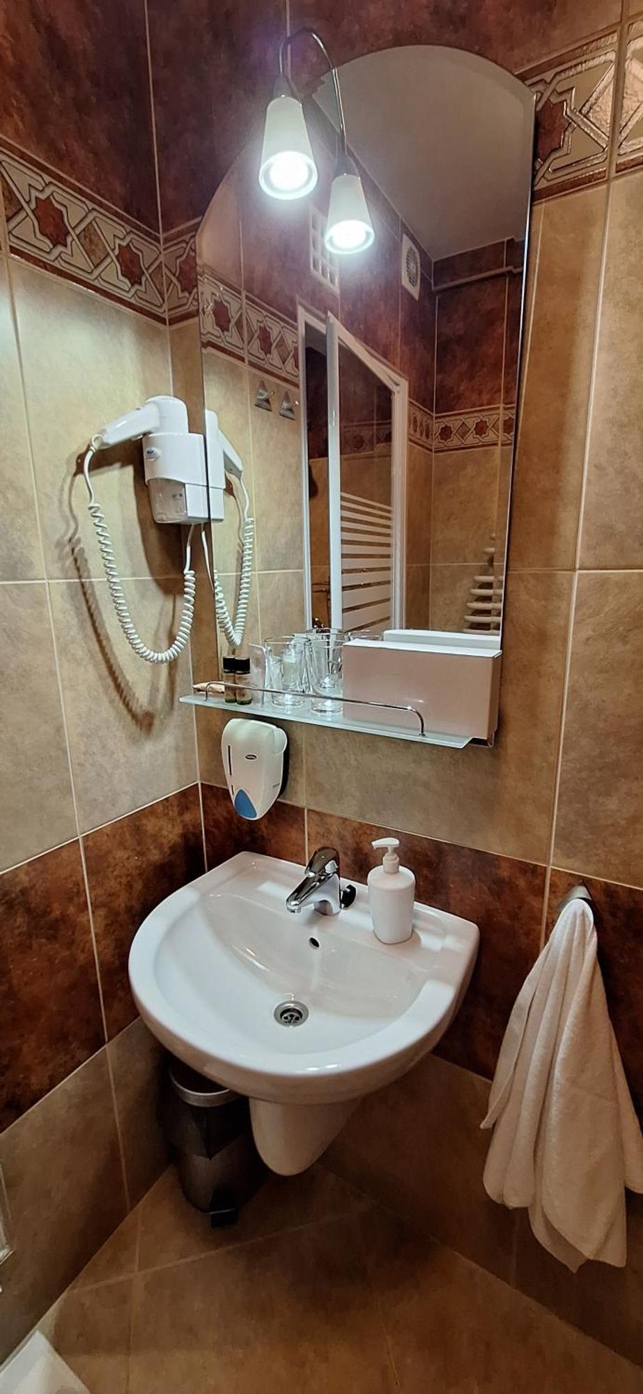 Atryum Hotel Szolnok Eksteriør billede