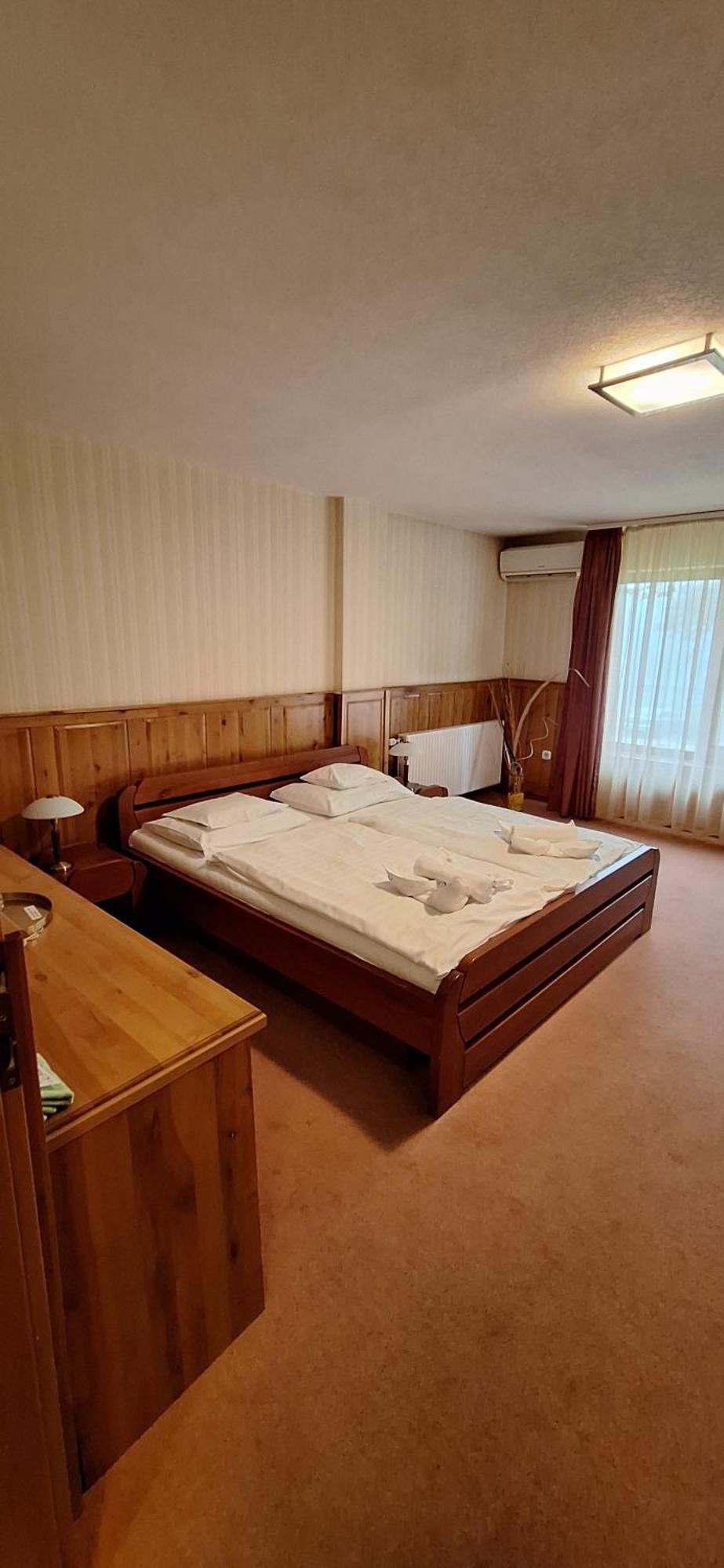 Atryum Hotel Szolnok Eksteriør billede