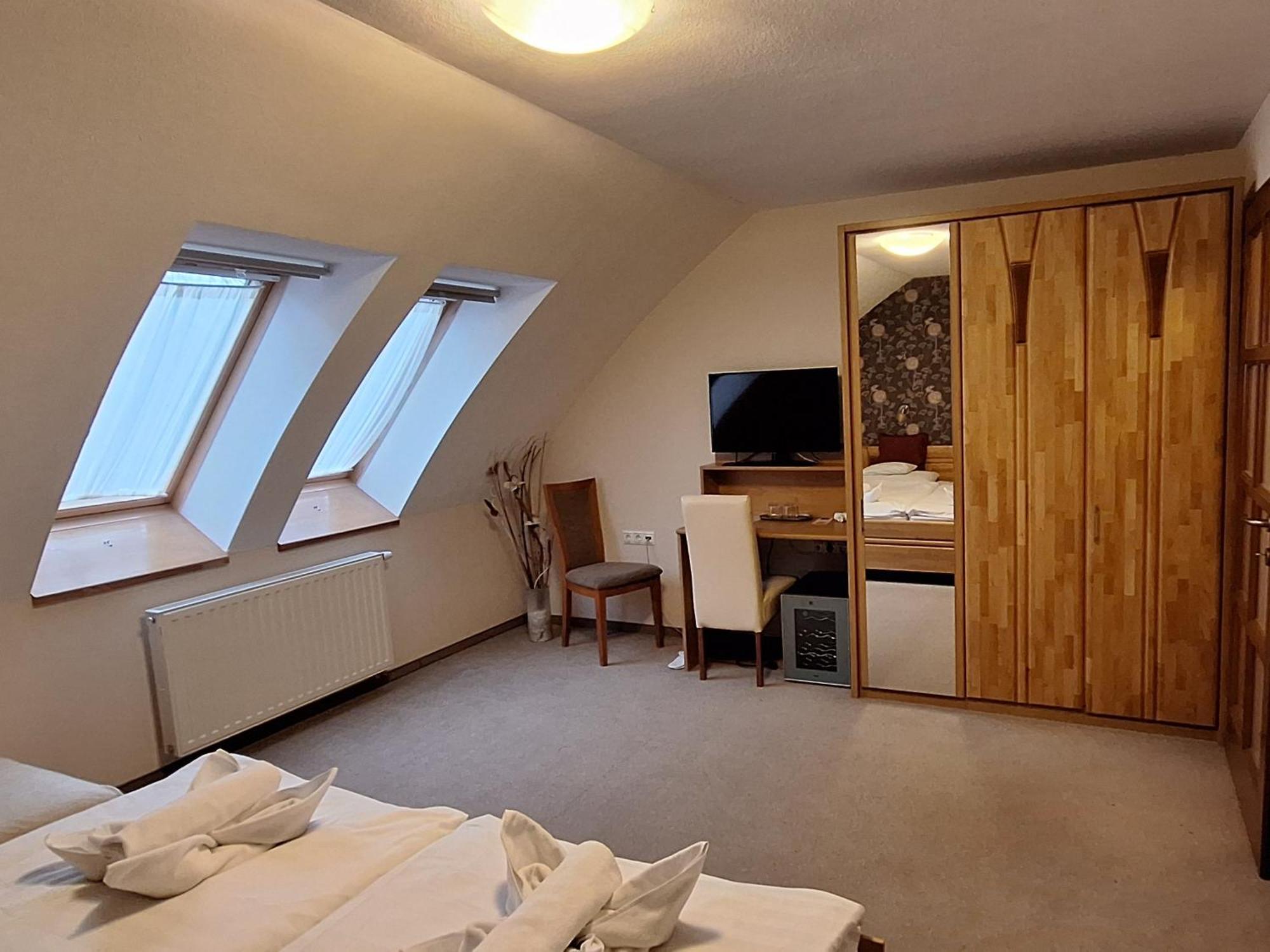 Atryum Hotel Szolnok Eksteriør billede