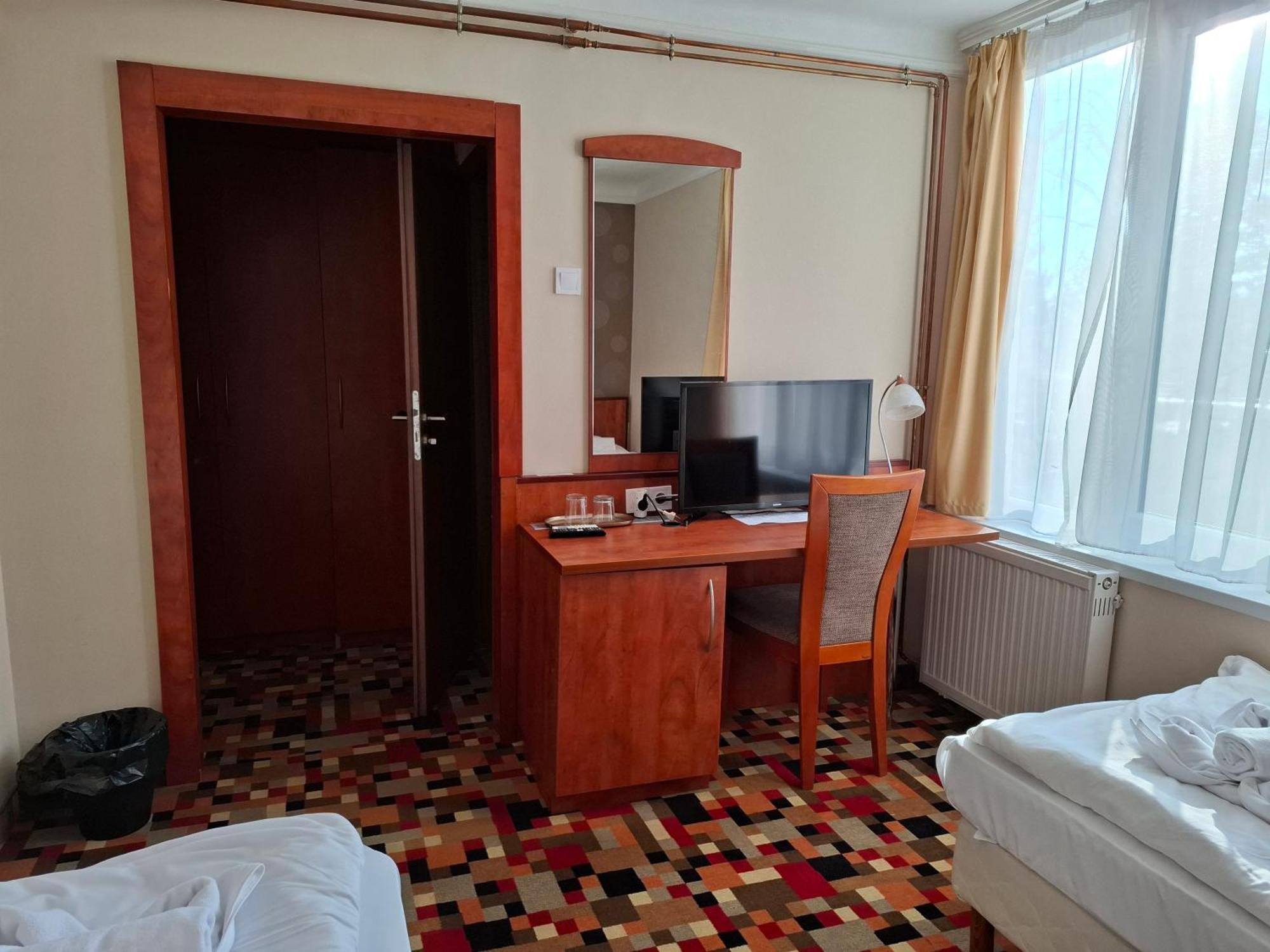 Atryum Hotel Szolnok Eksteriør billede